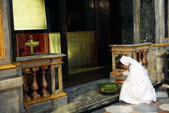 Y en las iglesias también se construyeron las estaciones del Via Crucis.