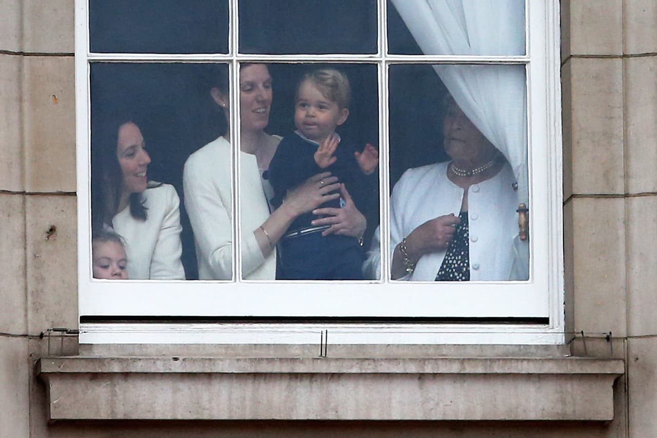 Imágenes del festejo real 'Trooping the Colour' en honor a la Reina.