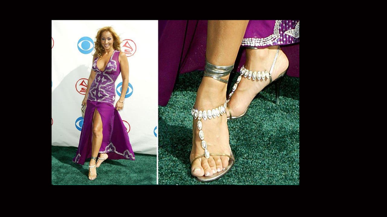 Giselle se puso muy sexy y con estas fabulosas zapatillas puso el toque más 'cute' a su atuendo. Así la vimos en 2004.