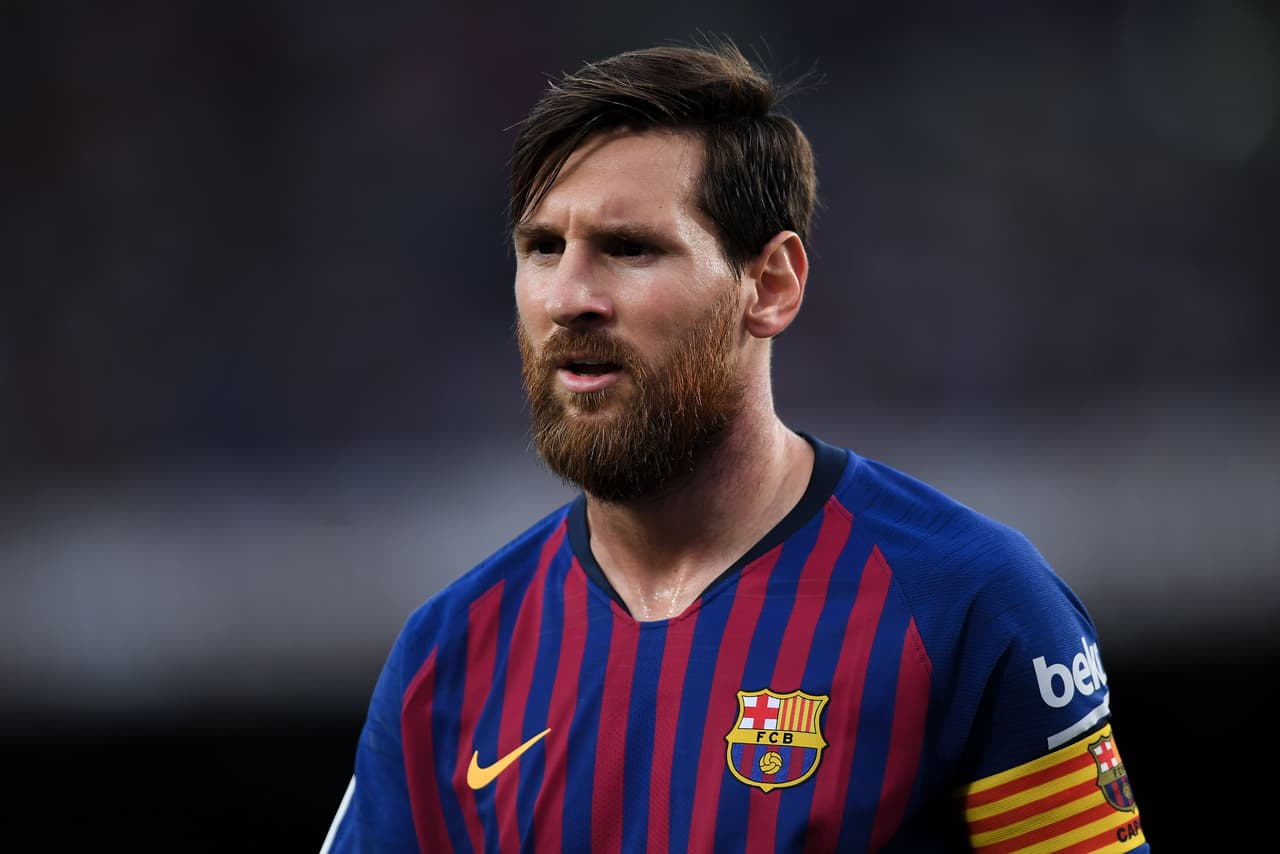 Uno de los 'marginados', para molestia de muchos, es el nuevo capitán del FC Barcelona, Lionel Messi. El argentino guió a su club a un título de liga más la campaña pasada, es su argumento fuerte.