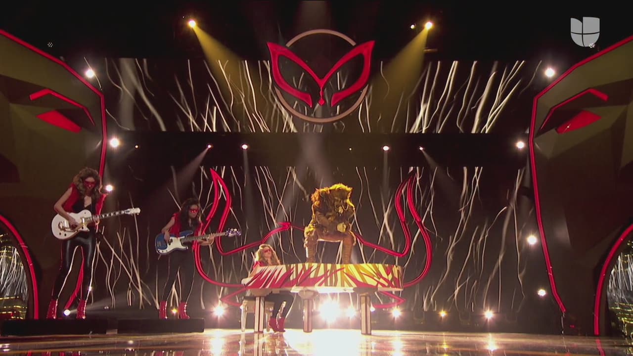 El último en subir al escenario fue el extrovertido de Minotauro, quien no pudo ocultar su gusto por el rock con la interpretación del tema 'We are the champions' de Fredy Mercury.