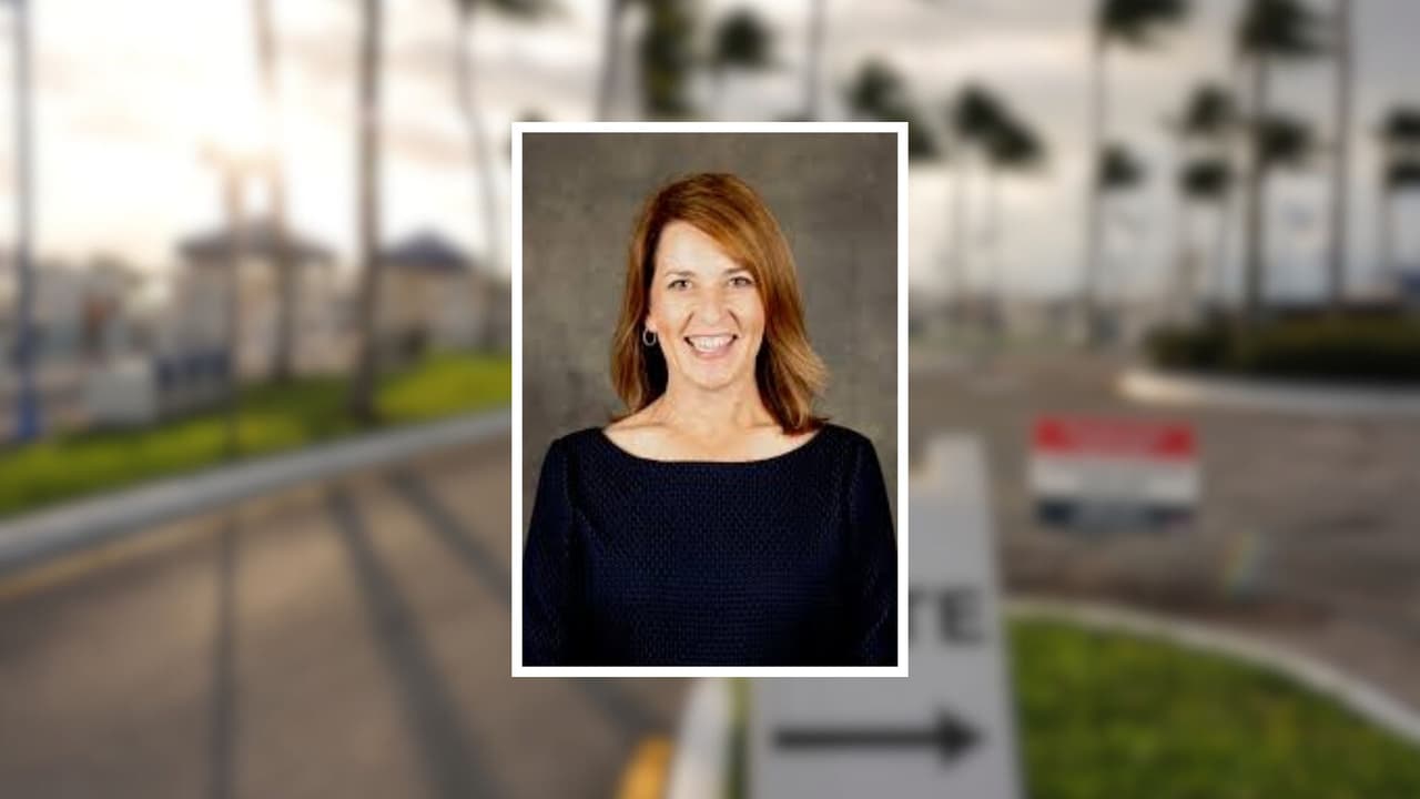 Sara Roberts McCarley gana alcaldía de Lakeland y votantes aprueban reformas municipales