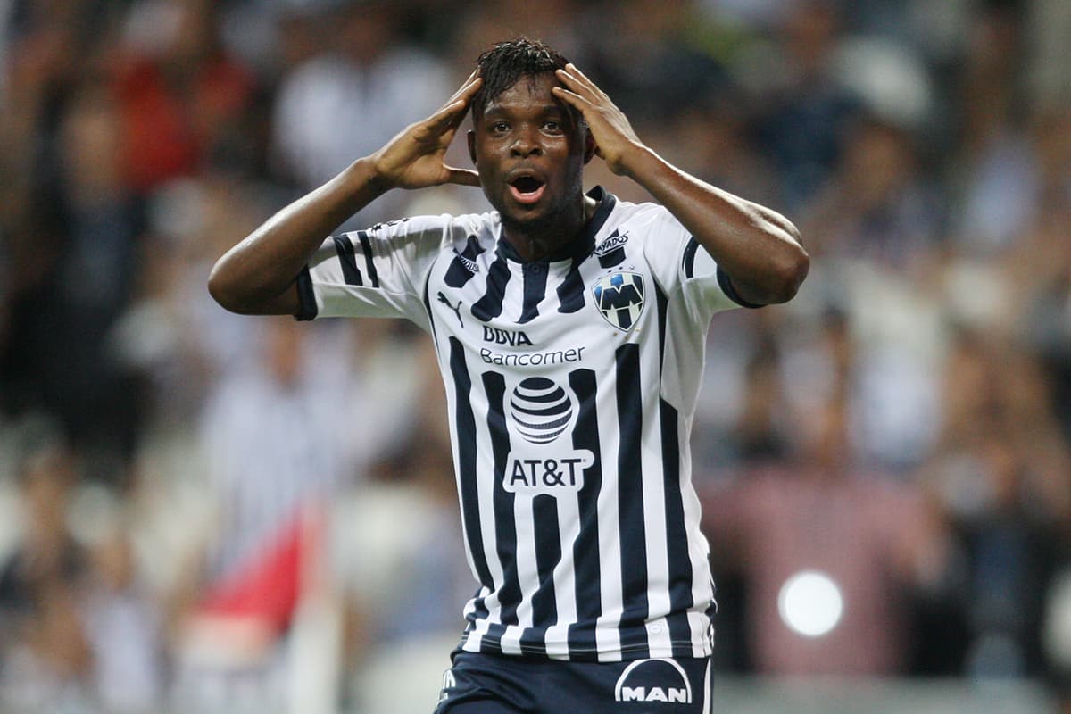 Rayados pierde a Áviles Hurtado para el Clásico Regio, Urretaviscaya es duda