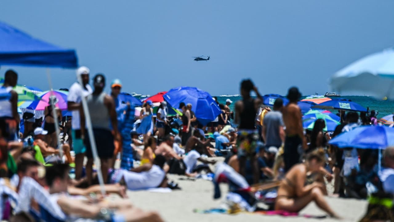 Refuerzan seguridad en Miami Beach de cara al fin de semana de Memorial Day