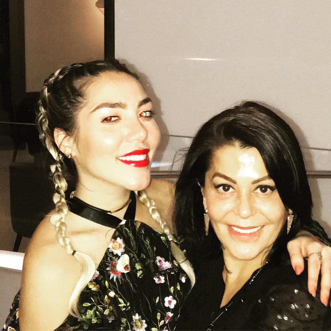 Asimismo, Zapata manifestó sus deseos porque este pleito entre madre e hija se solucione rápidamente.