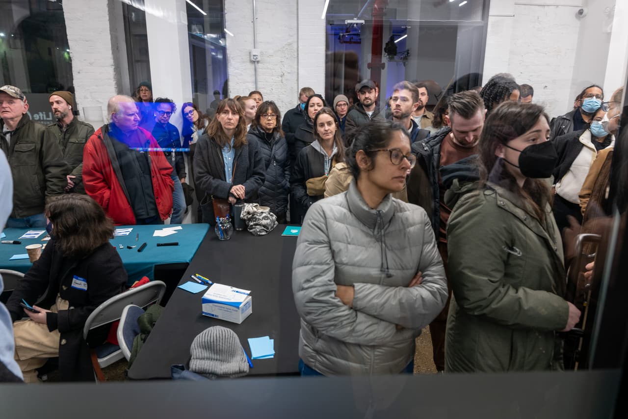 Nueva York no dará albergue después de 30 días a los migrantes adultos que estén solos