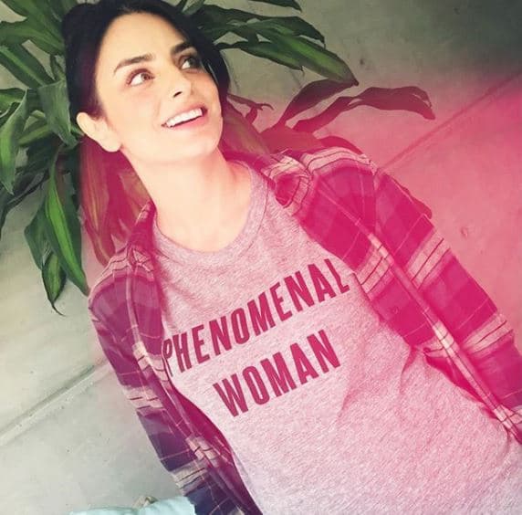 A partir de esa fecha la pareja compartió con frecuencia fotos de sus viajes y del crecimiento de su bebé en el vientre de Aislinn.