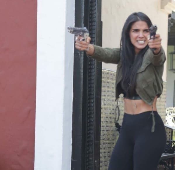 “Estoy feliz porque no hice una mujer sumisa, sino a una libre, con unas alas enormes, fuerte, que vive feliz y no se deja vencer, aunque también tiene su corazoncito”, comentó Bárbara orgullosa del personaje que interpreta.