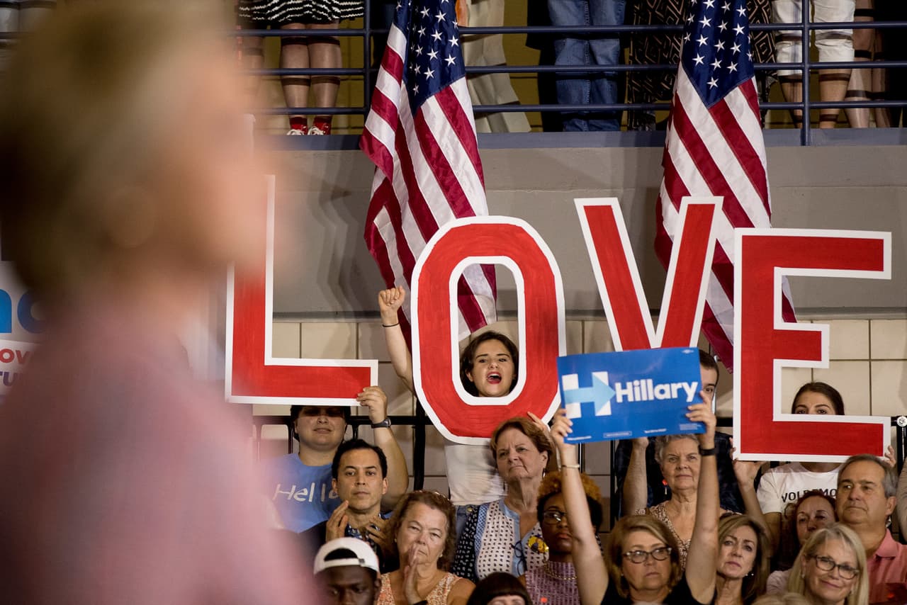 Seguidores de Hillary Clinton durante un mitin en Greensboro, Carolina del Norte.