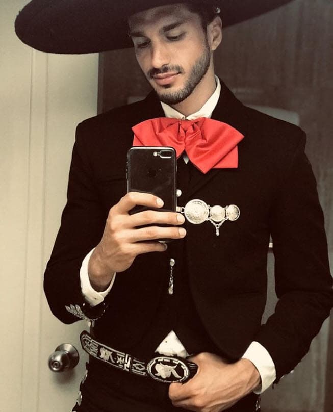 Antes de sumergirse en el mundo del modelaje estudió la
<b>licenciatura en Administración de Empresas.</b>