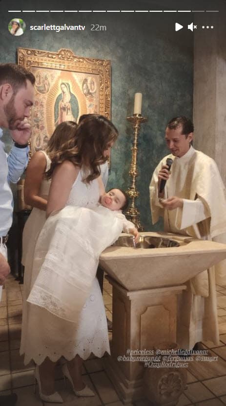 El festejo de cumpleaños después de la ceremonia fue pequeño, en familia le cantaron 'Las Mañanitas' y partieron el pastel. 
<br>