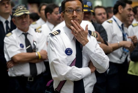 2,500 TRABAJADORES- Será el número de trabajadores que se espera comiencen a laboral en cuanto la aerolínea vuelva a volar, antes del cese de operaciones la empresa contaba con 8,000 empleados.