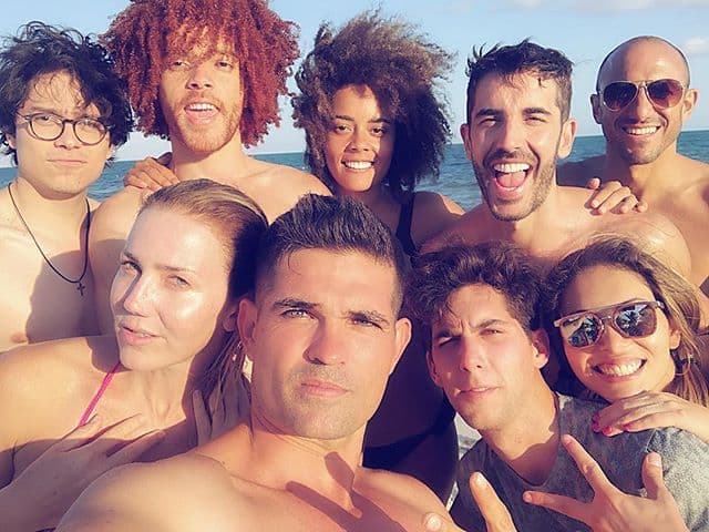 Entraron juntos a Reto 4 Elementos, mientras que Brenda comenzó en el equipo de los Modelos, Ferdinando perteneció a los Actores.