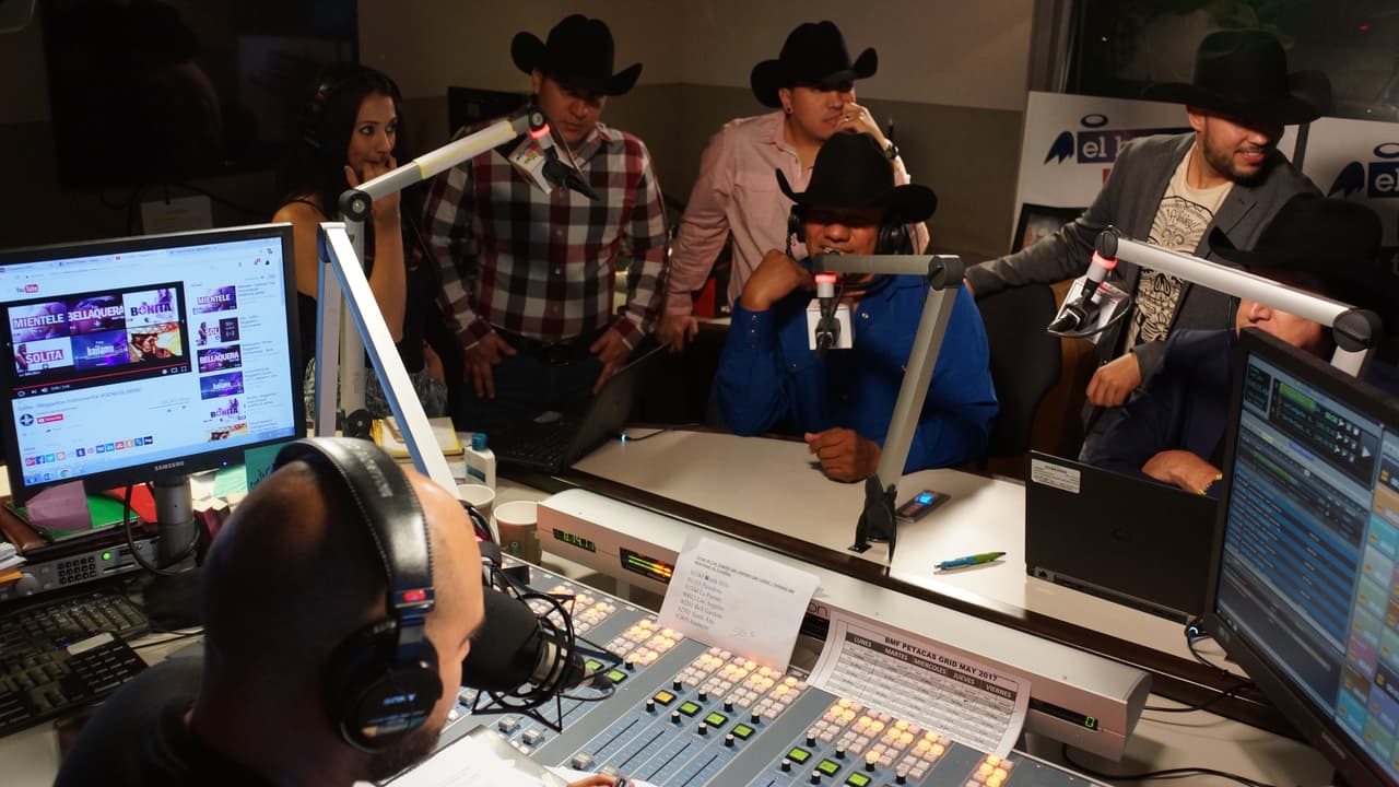 Así fue la divertida entrevistas de 'El Bueno, La Mala y El Feo' con Bronco.