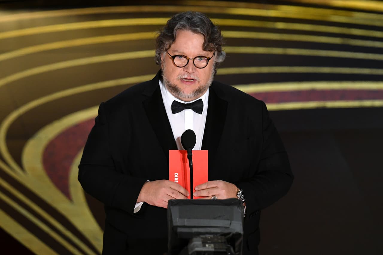 Y exigió que las ganancias obtenidas por la venta de esta colección sean donadas “a los múltiples equipos infantiles de matemáticas o robótica. Ellos lo necesitan”.