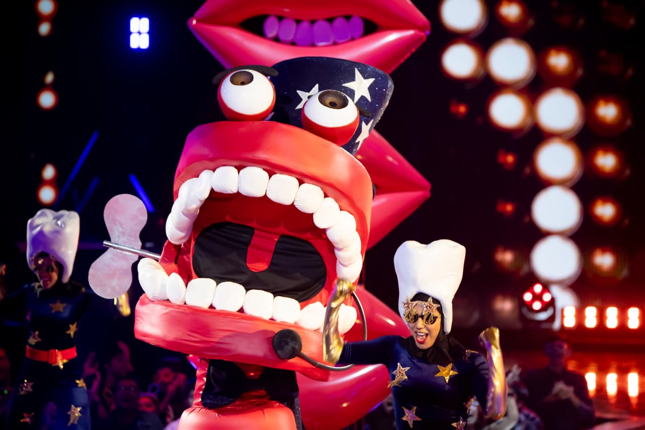 Tocó el turno al simpático de Dientes, quien eligió el tema de ‘Devuélveme a mi Chica’.