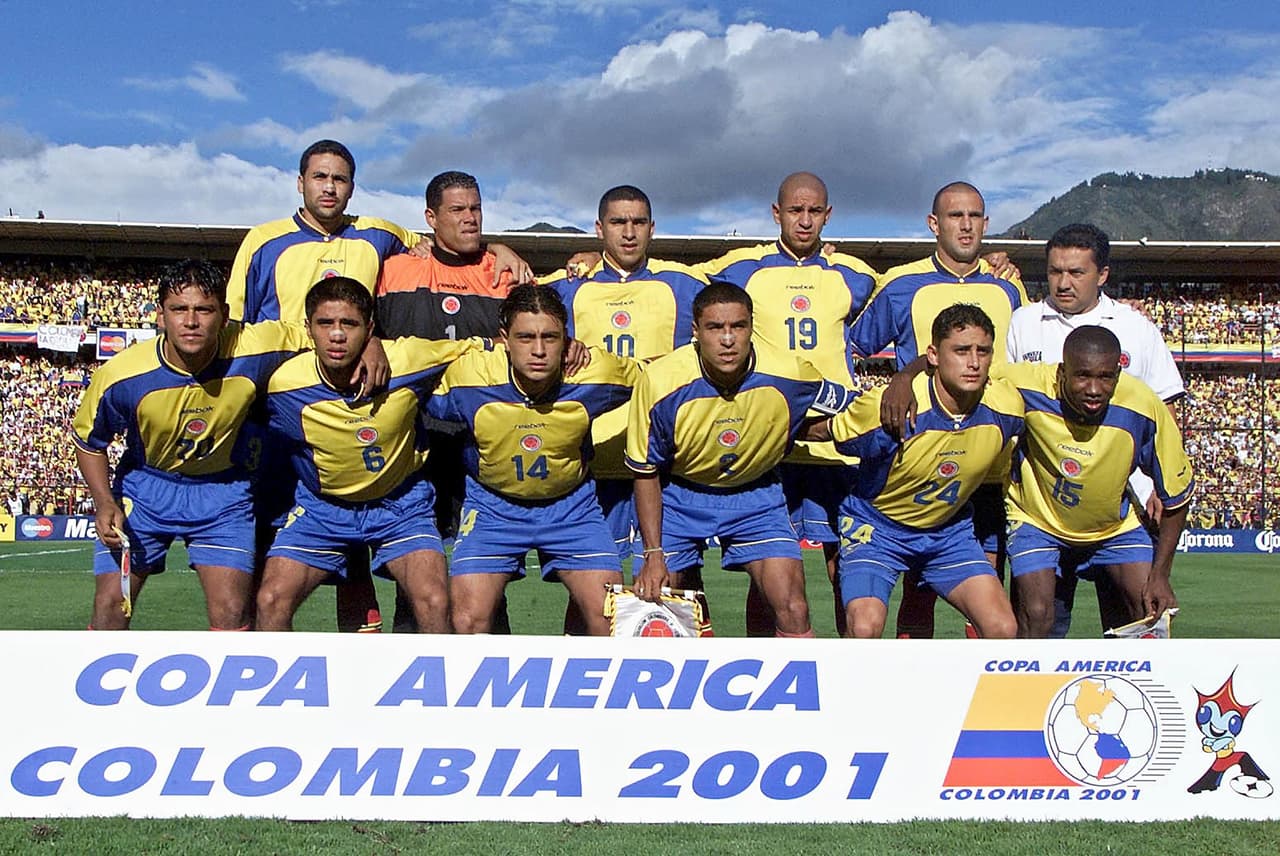 Las mejores participaciones de Colombia en el torneo fueron en la Copa América 1975 y en la del 2001, en ésta última finalizando en el primer lugar como campeón.