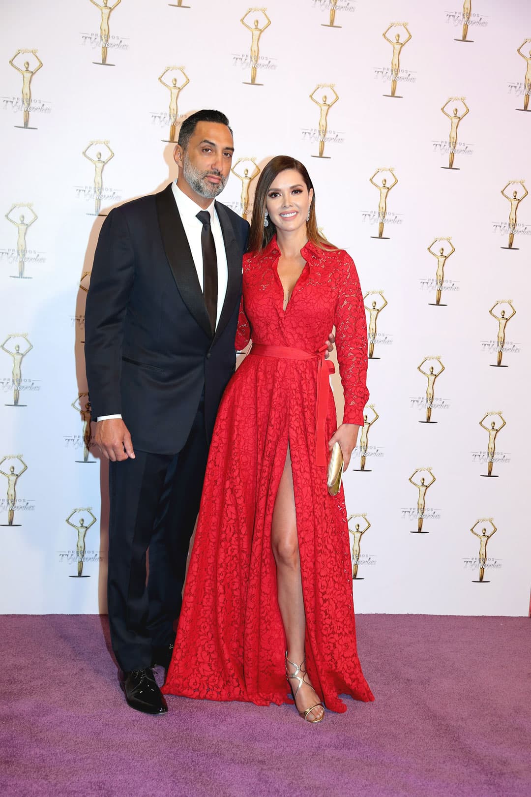 Los detalles de la relación de la actriz y el empresario de origen australiano se ha mantenido de manera discreta, pues 
<b><a href="http://www.univision.com/temas/marlene-favela">Marlene</a></b> prefiere mantener su vida privada alejada de los medios, aunque poco a poco ha dejado ver más de su intimidad.