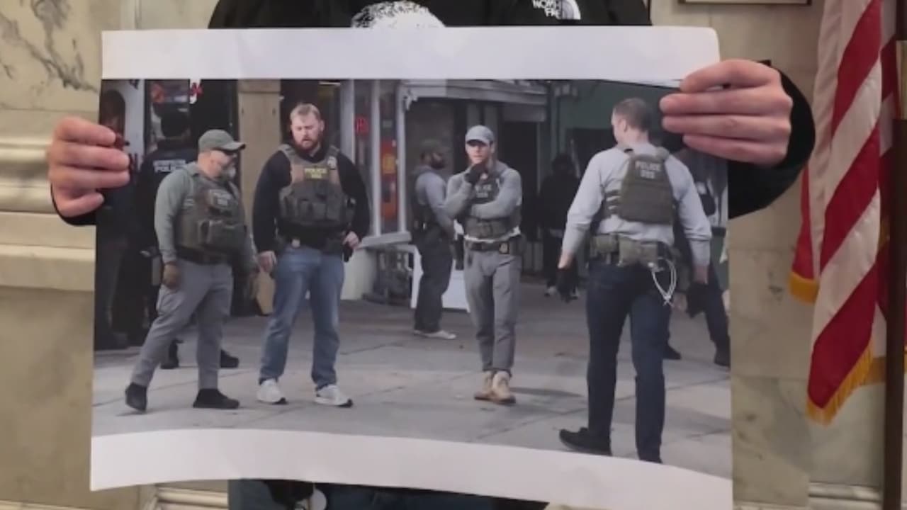 Siguen detenciones por parte de ICE en colaboración con la policía en DC, según denuncias