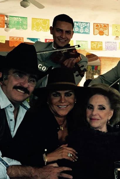 Nuevamente fueron vistos juntos el 12 de octubre de 2014 en el concierto de Luis Miguel en Jalisco.