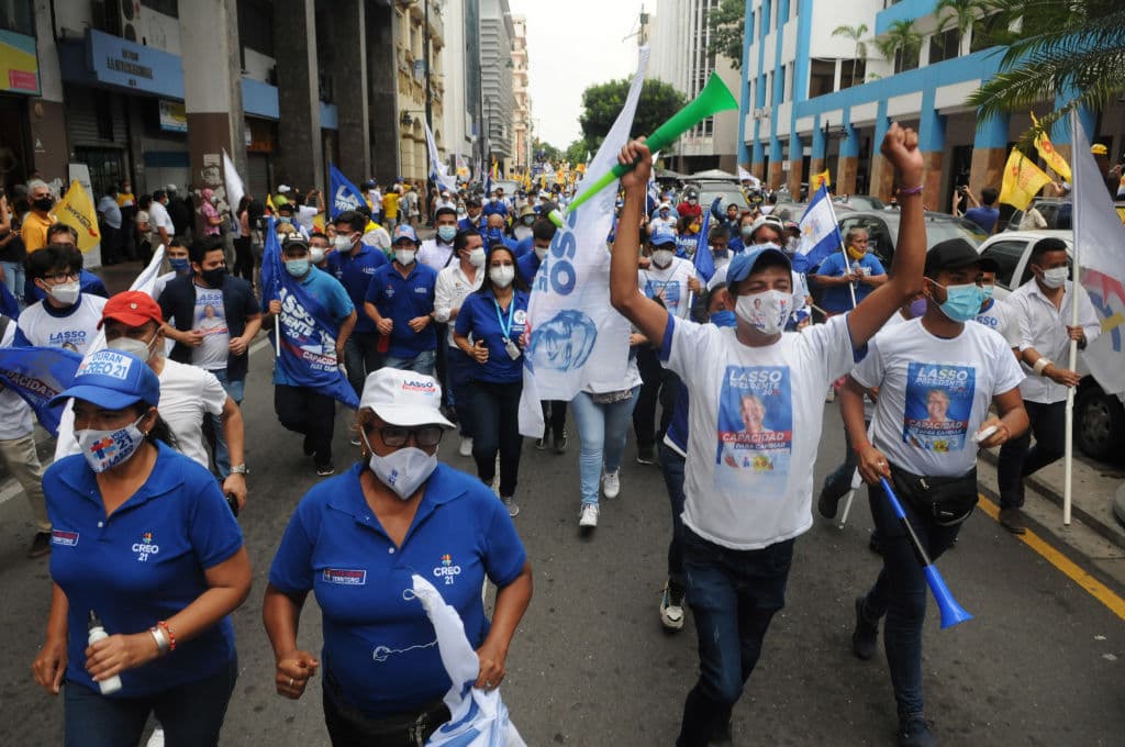 Estas serán las primeras elecciones del año en 
<a href="https://www.univision.com/temas/america-latina">América Latina</a> y, con una sobreoferta de candidatos, las encuestas revelan que 
<a href="https://www.eluniverso.com/noticias/2021/01/23/nota/9599119/elecciones-ecuador-2021-encuestas-electores-indecisos-porcentajes" target="_blank">el porcentaje de indecisión entre los electores está entre el 30 y el 60%</a>.