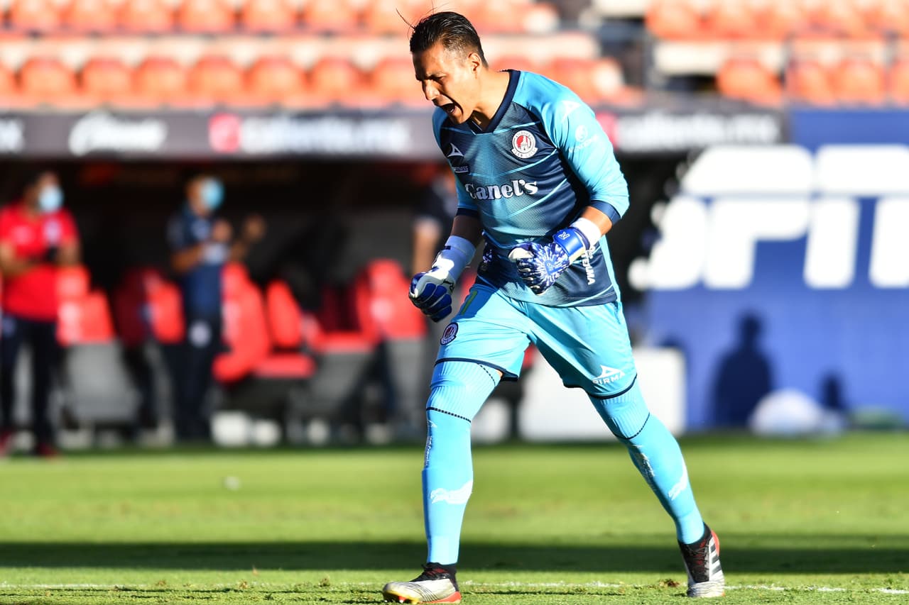 Apenas a los 5’ Atlético San Luis se puso al frente en el marcador.