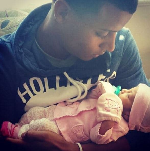 En esta foto la pequeña tiene tan sólo un año.