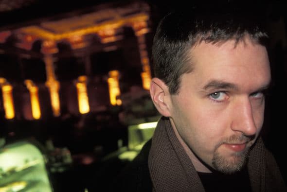 Un 63 % de los votantes registrados cree en al menos una gran conspiración política, según una encuesta del pasado mes de enero de la Universidad de Fairleigh Dickinson.