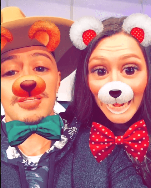 Ellos pasan tiempo juntos en las salas de grabación, pero también aprovechan pequeños momentos para divertirse.