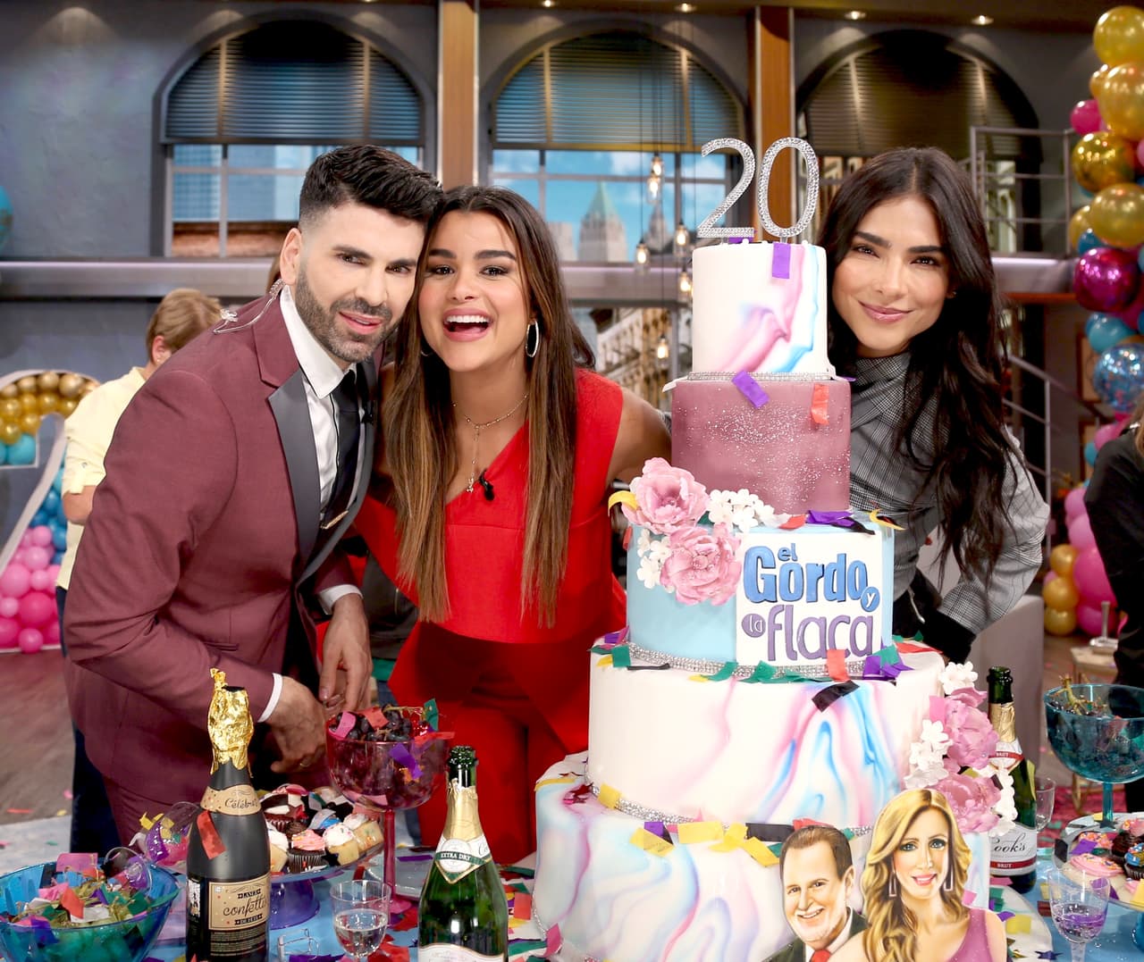 Actualmente, Alejandra Espinoza, ganadora de la primera edición de Nuestra Belleza Latina (2007), es parte del equipo de presentadores de El Gordo y La Flaca, al lado de Raúl de Molina y Lili Estefan.