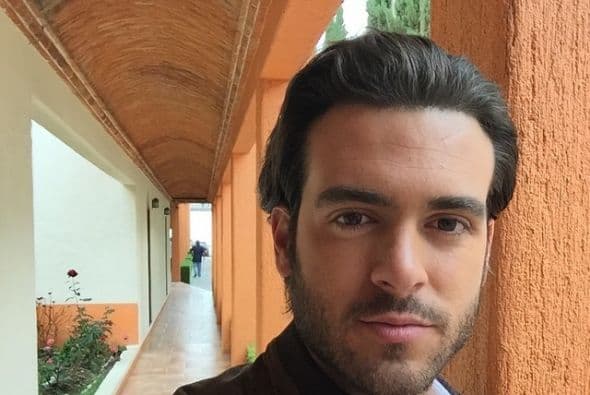 "Hay puros buenos sentimientos, pura buena onda y eso está bien padre [...]", resaltó Lyle. Además, refirió que su esposa lo apoyó incondicionalmente con este nuevo personaje a pesar de que el actor trabajó nuevamente con una expareja.