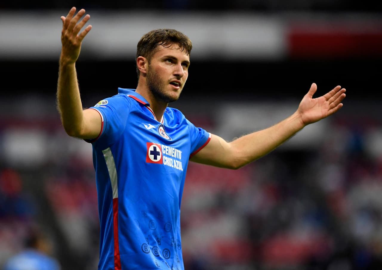 Tras choque con Anselmi, Cruz Azul definirá futuro de Juan Escobar