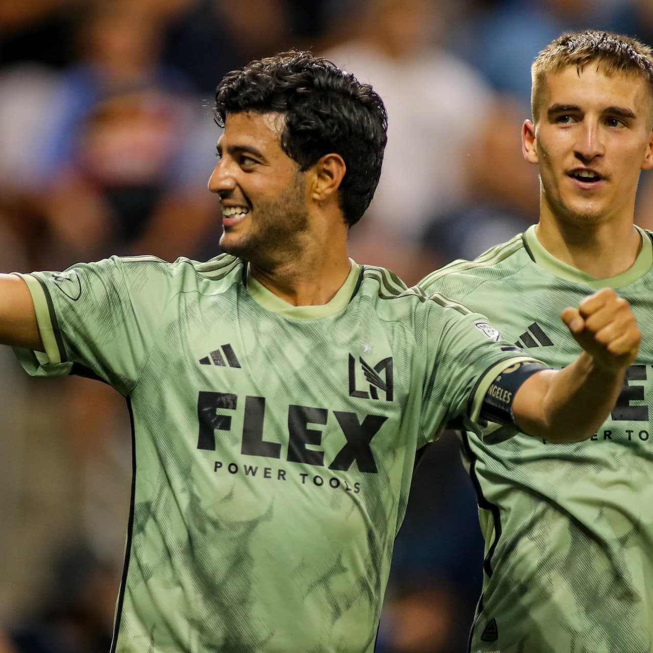 ¡Power mexicano! Carlos Vela y Alan Pulido se baten en duelo a goles en la MLS