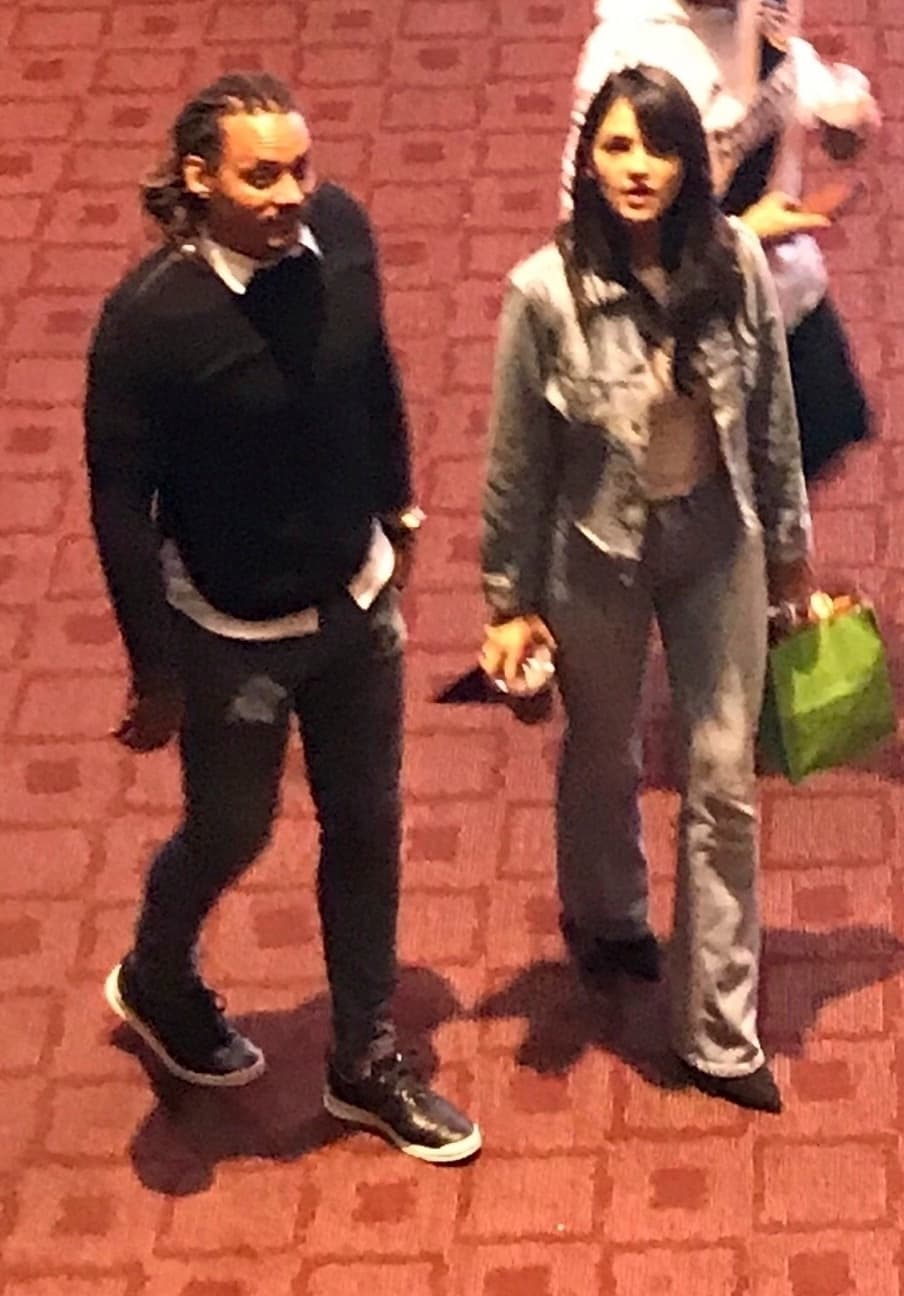 En abril del mismo año la mexicana fue fotografiada mientras asistía al cine con el jugador de fútbol Jermaine Jones.