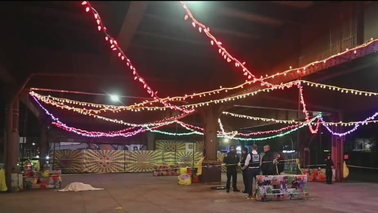 La policía trabaja para identificar a la víctima.