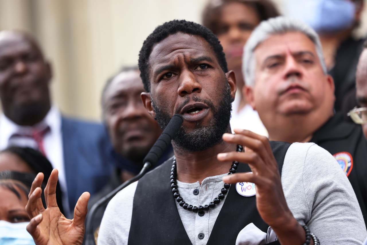 El Defensor del Pueblo Jumaane Williams se lanza a la carrera por la gobernación de Nueva York