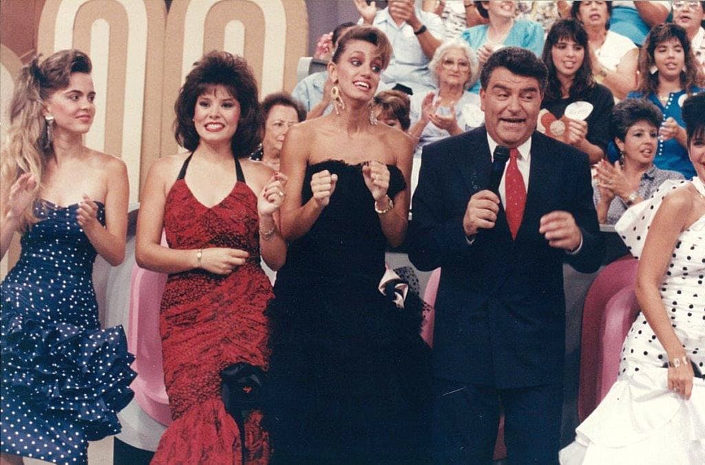 Los olanes eran parte del vestuario de todas sus compañeras, como podemos ver en esta fotografía de 1988.