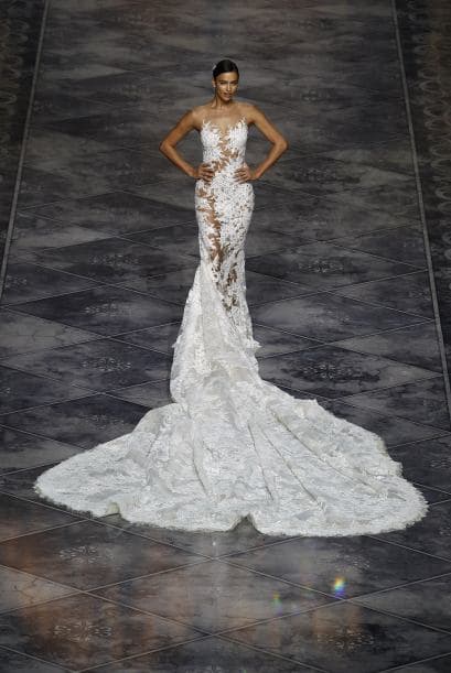 La modelo principal de Pronovias fue Irina Shayk.