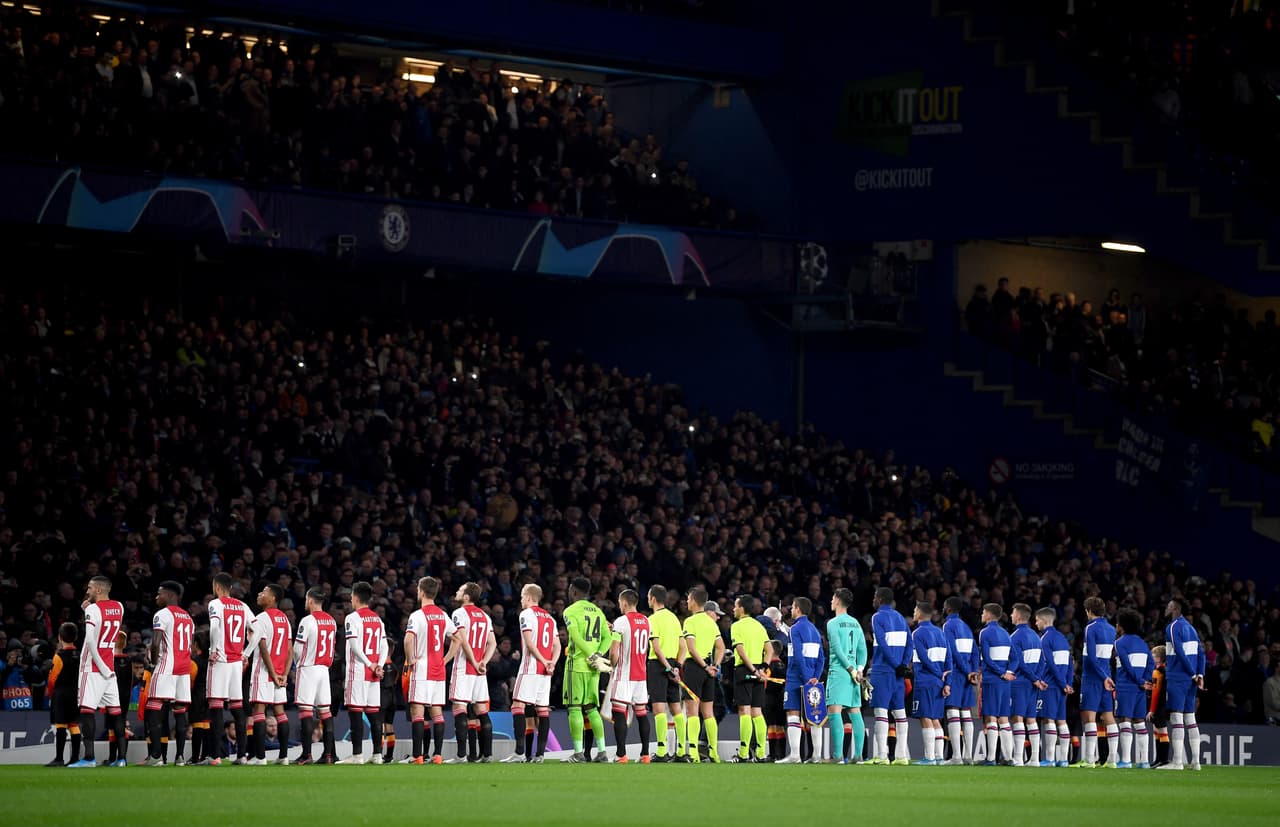 Ambas escuadras previo al partido de la Champions League.