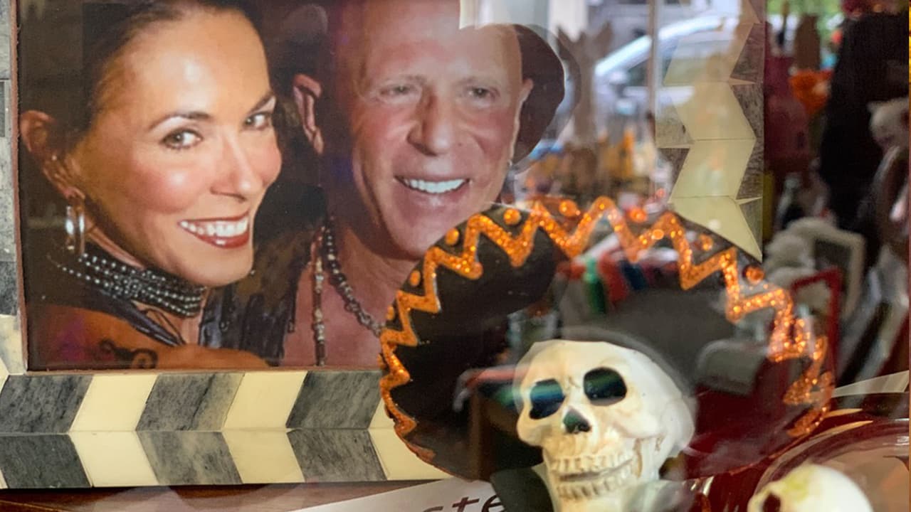 La muerte es un personaje muy popular en el arte mexicano con una gran variedad de representaciones, las cuales se hacen presentes en esta época del año.