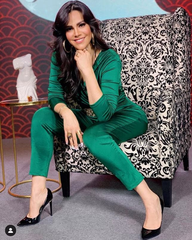 <b><a href="https://www.univision.com/temas/luz-elena-gonzalez">Luz Elena González</a></b> ha continuado su faceta en la conducción de programas, tras no tener proyectos de telenovelas.
<br>