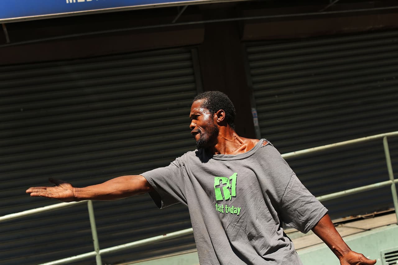 Expertos dicen que los efectos de la marihuana sintética puede ser de hasta 100 veces mayor que la hierba natural.