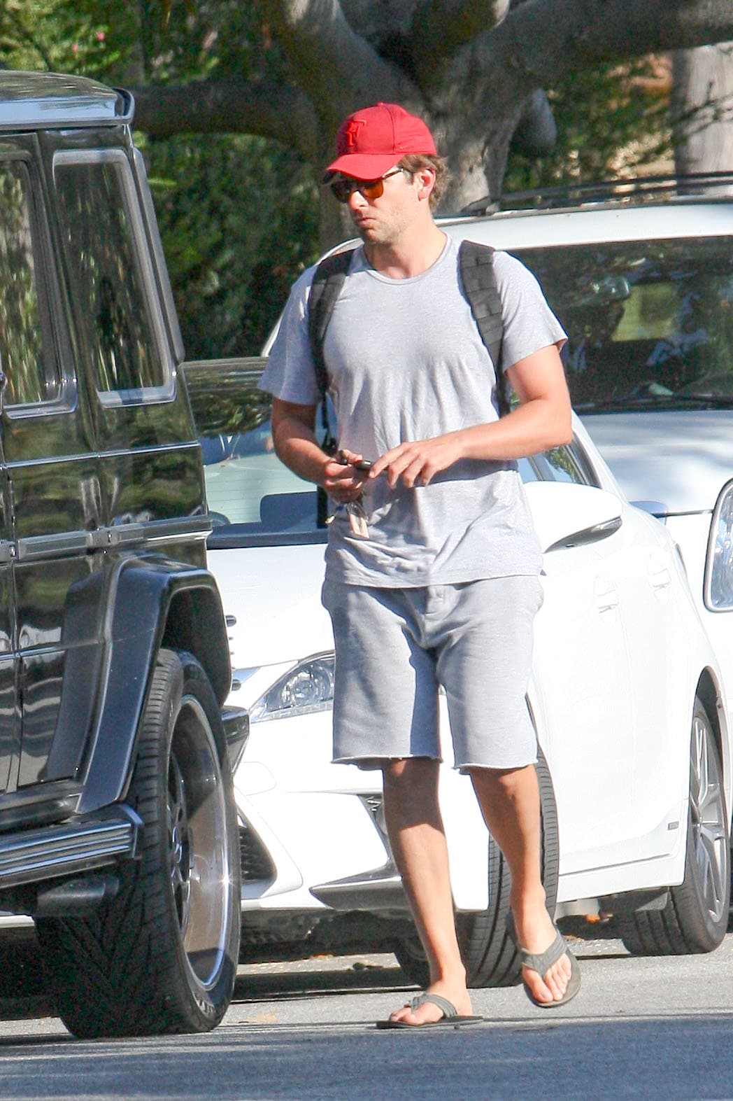 Muy cómodo y con gorra, "para que no lo reconozcan".