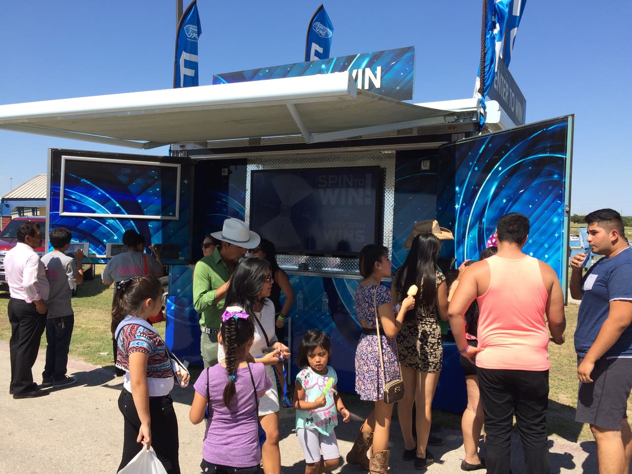 Univision convivió con la comunidad desde el Travis County Expo Center para celebrar las Fiestas Patrias.