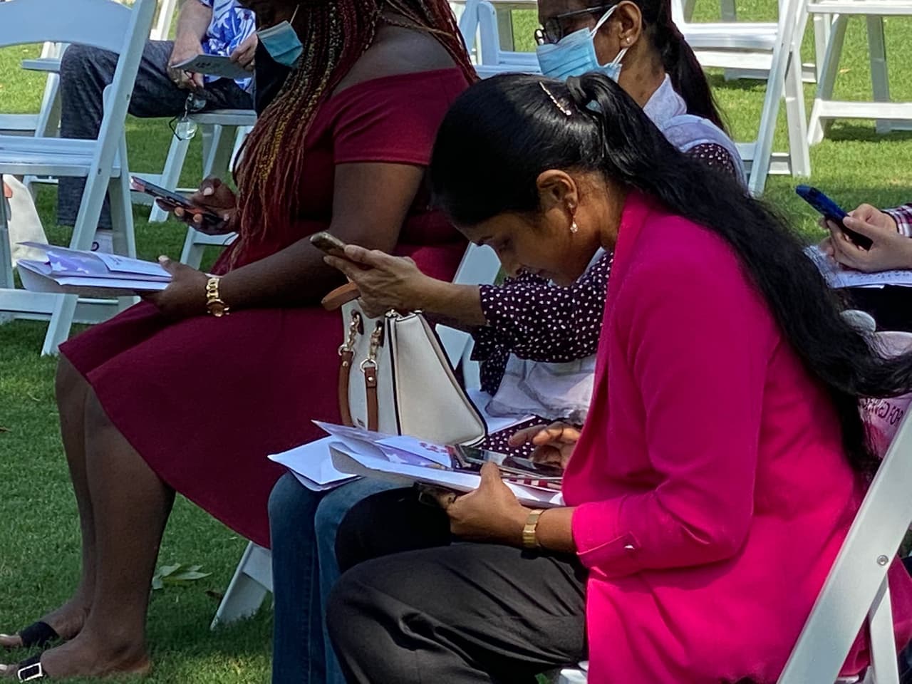 Alrededor de 20 residentes permanentes provenientes de países como: Azerbaiyán, Bangladesh, Brasil, Birmania, Canadá, Congo, El Salvador, India, Kenia, México, Pakistán, Rusia y Vietnam pudieron recibir la ciudadanía.
<br>