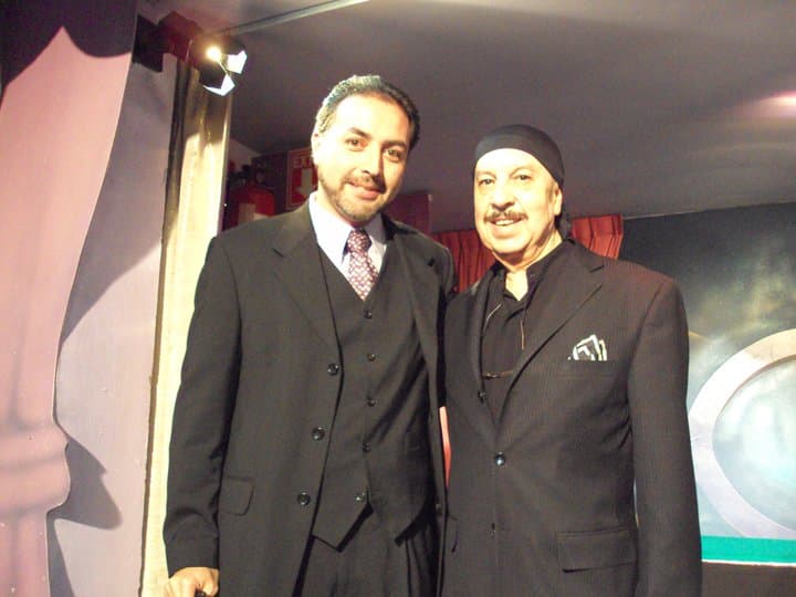 De acuerdo con información publicada por El Universal, Chen Kai estudió la carrera de arquitectura en la Universidad Iberoamericana de la Ciudad de México.