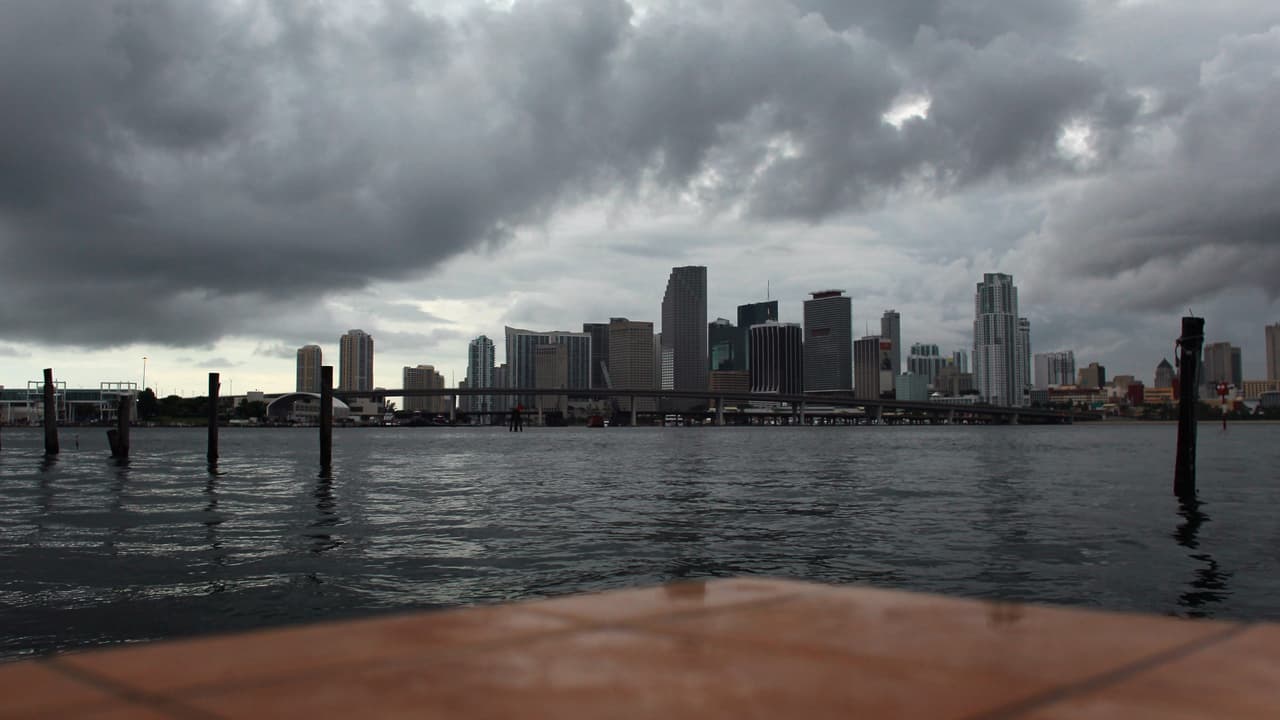 Tenga cuidado al conducir: se esperan tormentas severas e inundaciones en el sur de Florida
