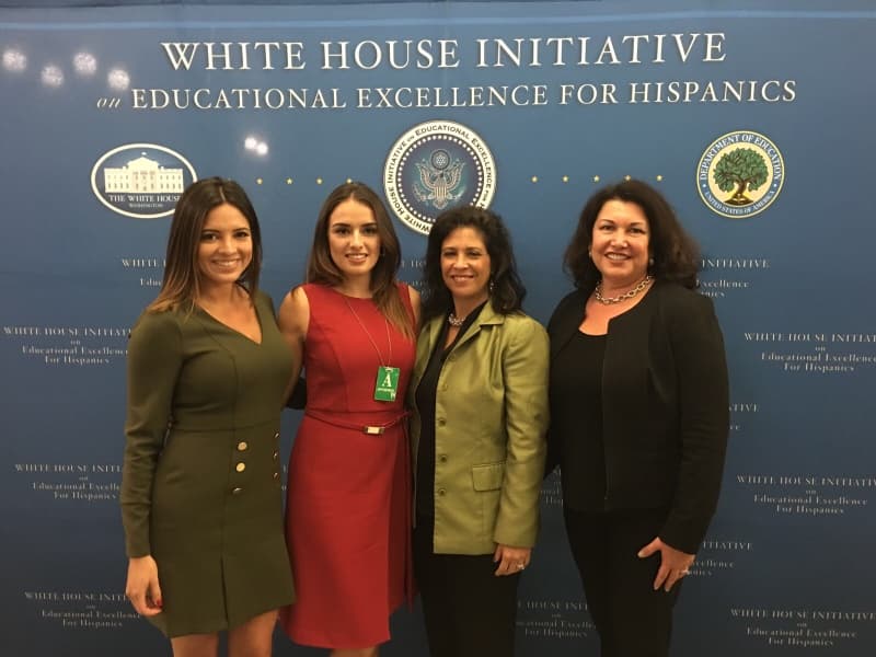 "Las latinas están haciendo progresos extraordinarios en EEUU": cumbre de hispanas en la Casa Blanca