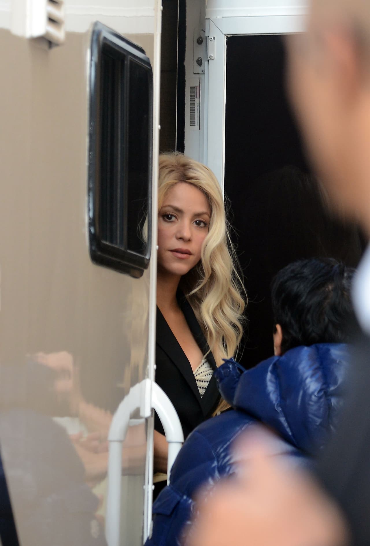 Photo © 2016 Splash News/The Grosby Group Barcelona, November 30, 2016. Shakira shooting in the town "Vilanova i la Geltru", near Barcelona, a new commercial for Costa Cruises. The director is Jaume de Laiguana, who has been the director of the last videoclips and commercials of Shakira since she lives in Barcelona. Shakira films a commercial in Vilanova la Geltru in Barcelona,Spain. The Colombian singer looked great in a short skirt, strapped platform heels, and black gloves.