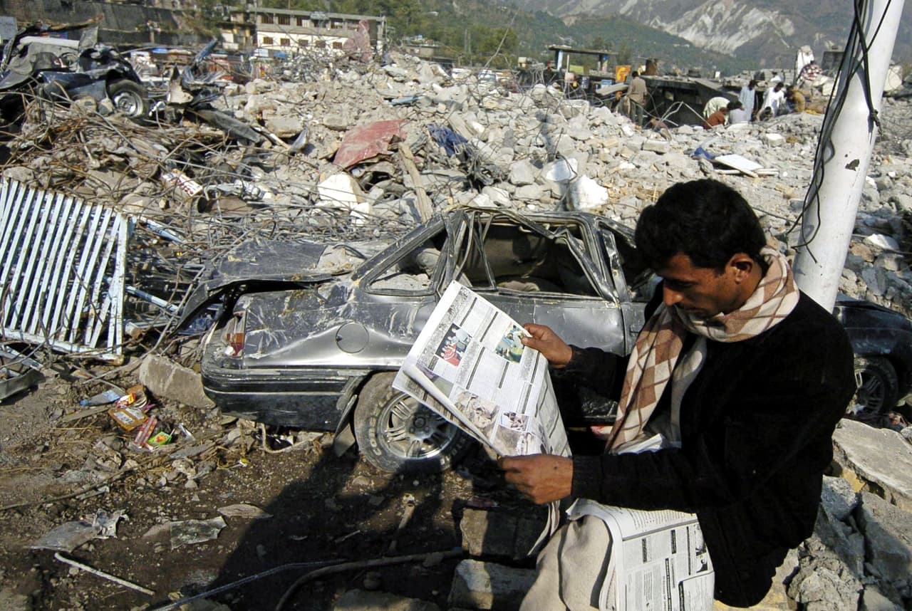 <h2 class="cms-H2-H2">5. Zona de Cachemira, Pakistán e India, 8 de octubre de 2005</h2>
<br>
<br>➡️ 
<b>Epicentro: </b>Muzaffarabad, Pakistán.
<br>
<br>➡️ 
<b>Cifra de fallecidos:</b> Alrededor de 73,000 personas.
<br>
<br>➡️ 
<b>Magnitud: </b>7.6
<br>